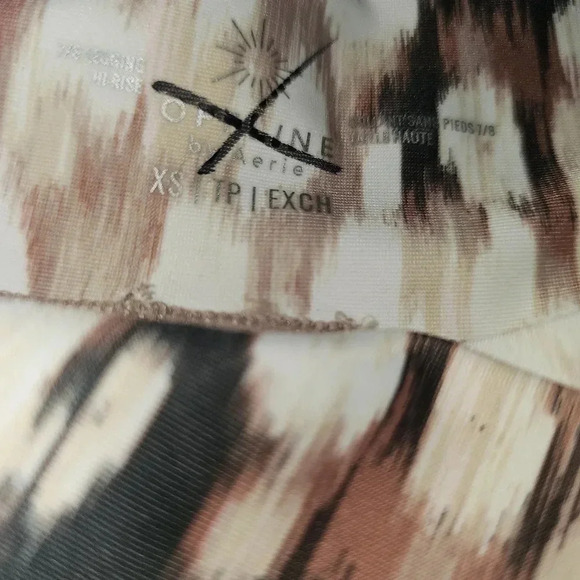 Aerie OFFLINE Shine High-Waisted Crossover Legging In Cocoa Cream - Picture 2 of 6